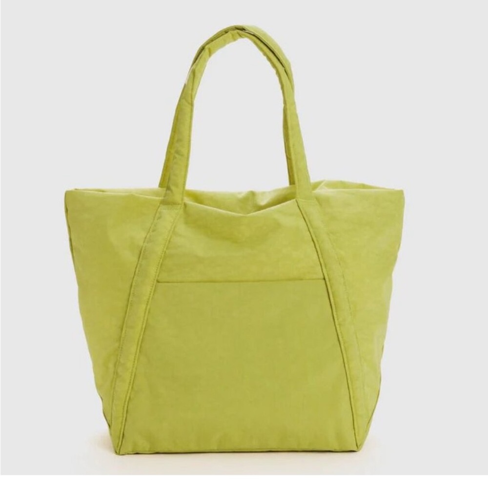 BAGGU cloud tote in Lemongrass